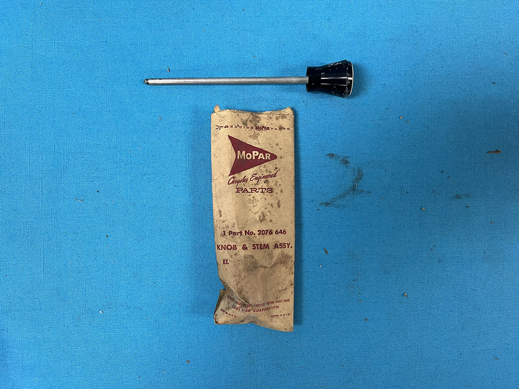 Headlight knob & stem