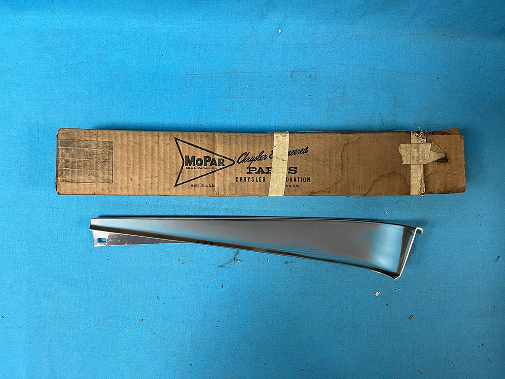 Drivers side Grille Frame - Upper