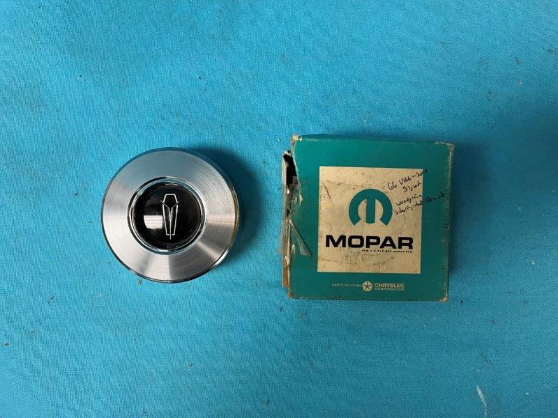 Horn cap & medallion for woodgrain steering wheel