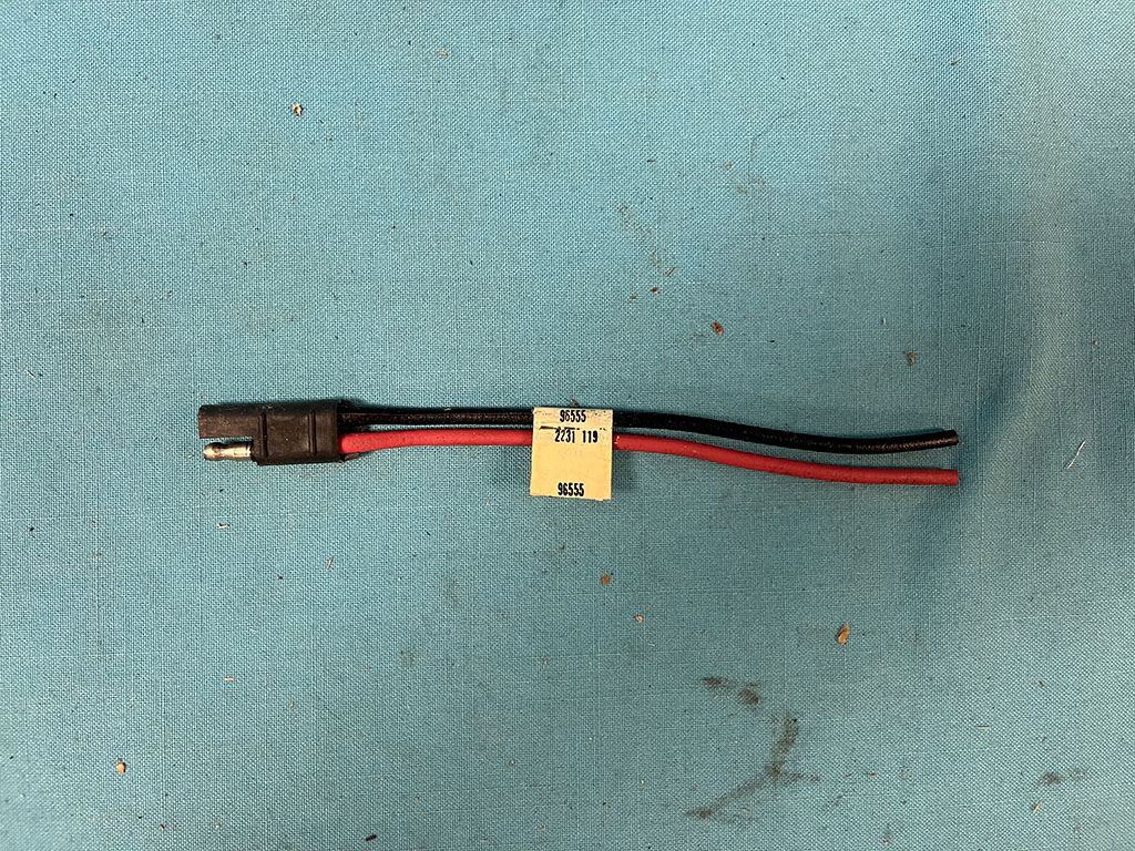 Convertible motor connector wire