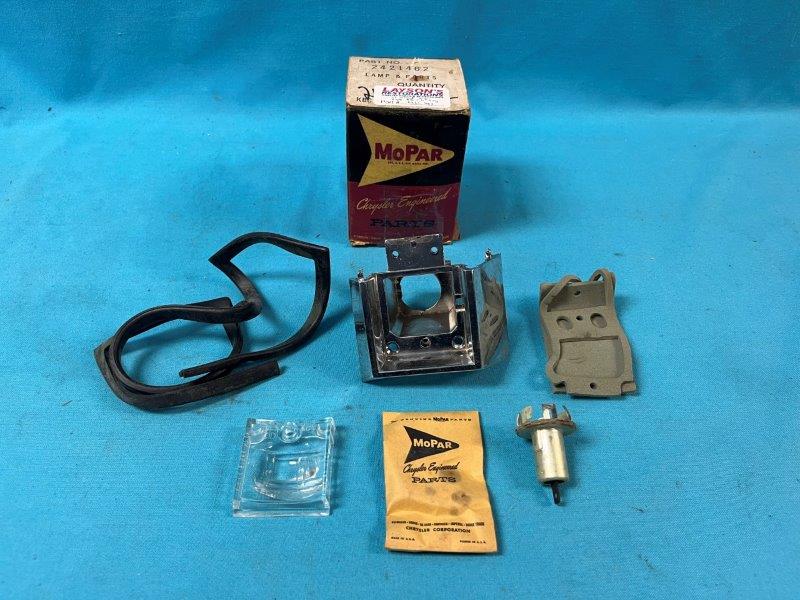 Backup Light Assembly - Passenger side - Wagon