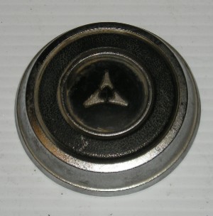 Black & Silver Horn orn. w/o full ring - 68 Dodge Coronet deluxe, 68 Dart ex Gt -