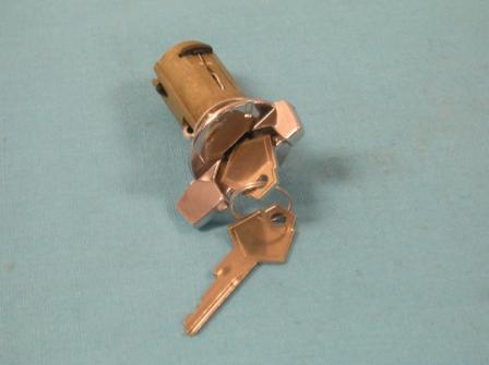 Inition lock cylinder and aftermarket keys with tilt and with telescopic column
