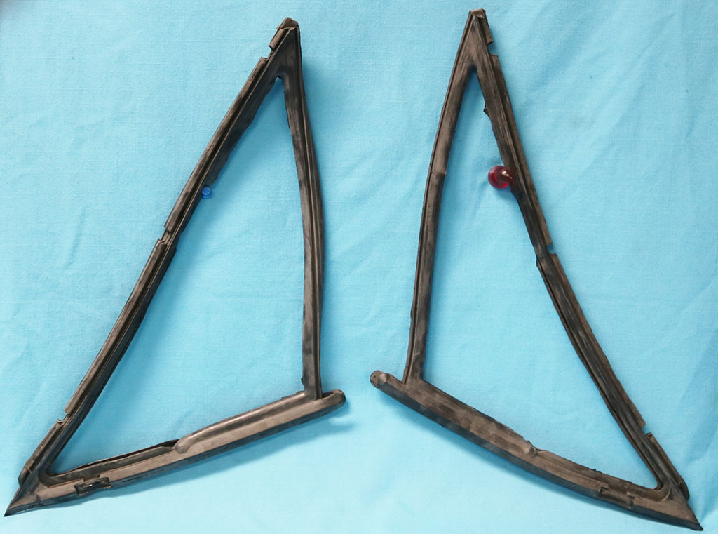 Vent Window Weatherstripping - Triangular Vent Window Seals (pair).  Hardtops / Convertibles