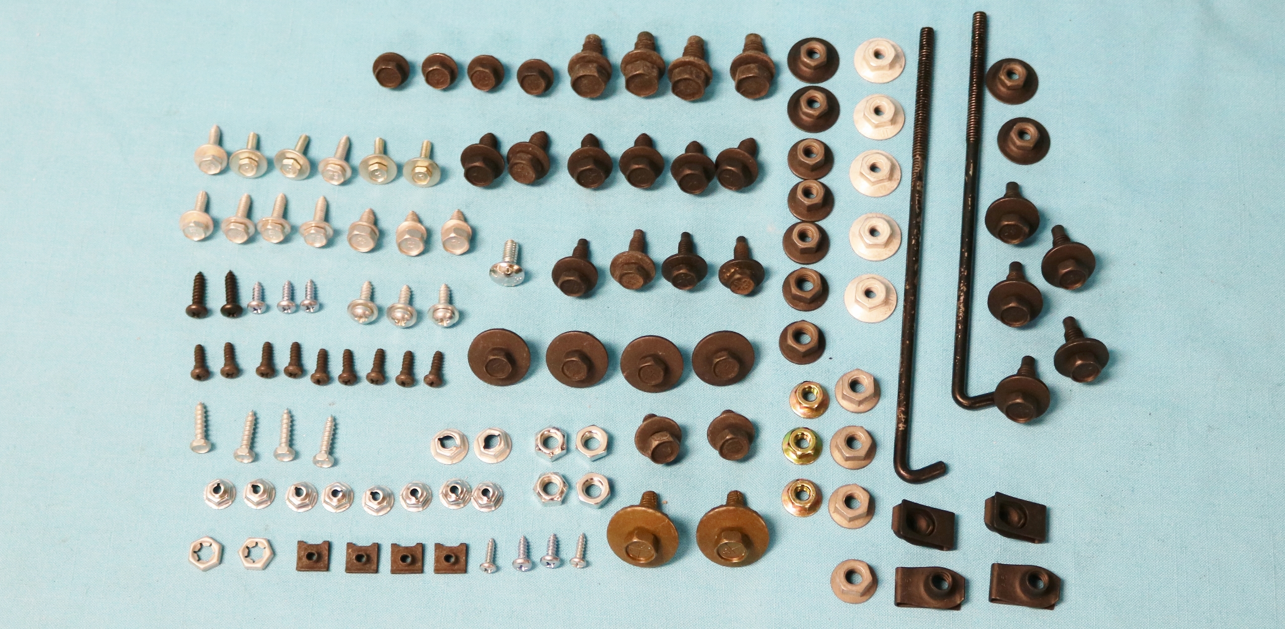 Underhood & Trunk Bolt Kit (143 piece)