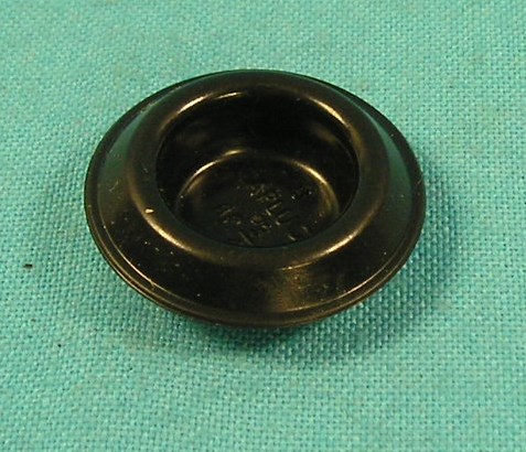 Recess sheet metal plug in black plastic - 3/4"