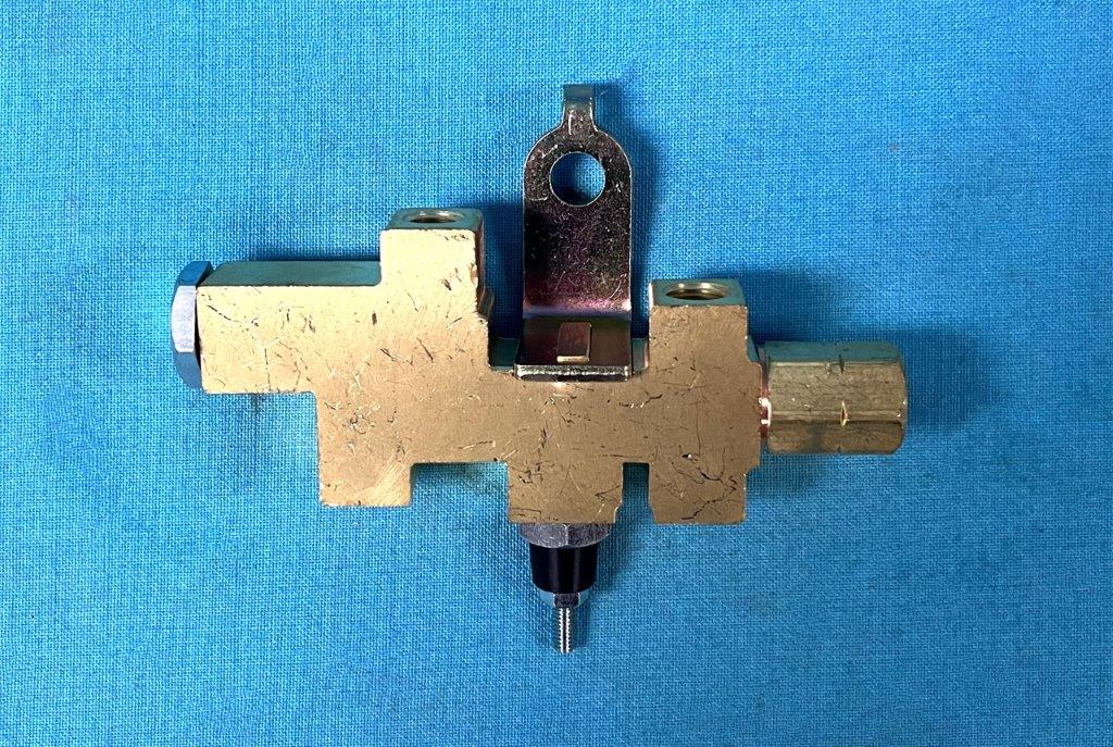 Distribution Block.  Brass 5 port valve disc. or drum brakes.
