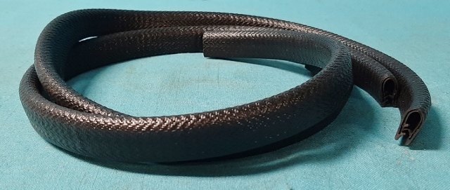 Pinchweld - black (pair) - Hardtop / Fastbacks