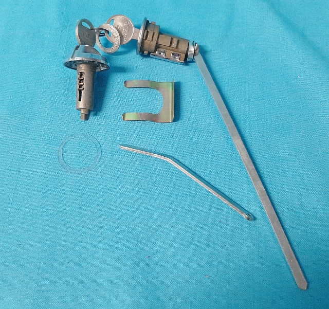 Glovebox & Trunk lock kit - with glovebox case and EOM keys
