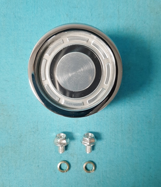 Magnum 500 Wheel Cap with cap decal (no retainer) Just the chrome cap itself.