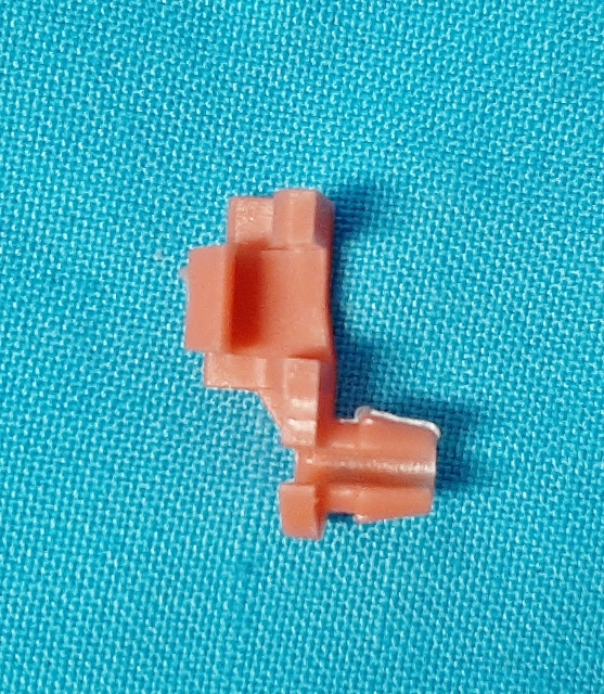 Door linkage rod clip - Passenger side - Red