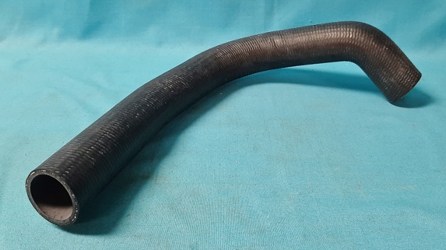 Upper radiator Hose - for Non A/C vehicle - small block aftermarket hose specific for the small 19-1/4" radiator opening for 1963-64 A-body vehicles for when you need the hose to the far passenger side for the top tank.  This for maximum cooling to have cross-Flow – bottom hose on far drivers side of radiator. Will also work for 1965-69 cars as well (check first measurement of hose location to inlet before ordering for 1965-69 vehicle owners). You won't find this hose anywhere else as it is custom made for us to work with our radiators to position the inlet to the far passenger side - instead of the factory position of drives side of center on radiator.  Our high efficiency radiator is needed for the small engine bay for the 1963-64 A-body spacing at it is only 19-1/4" wide.
B-body Cars - Lower Radiator Hose for 361, 383, 440 and 22" radiator with drivers side water pump outlet.
E-body - Upper radiator Hose for 400 or 440 engines.