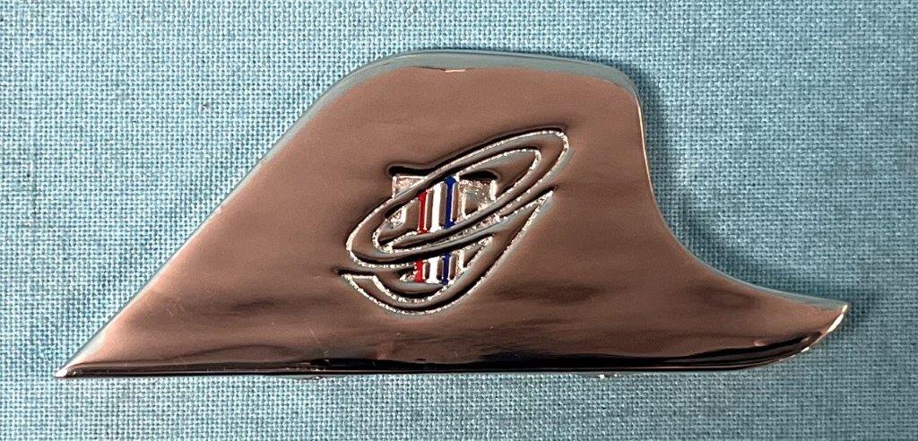 Fender Molding "sail".  This sits at the very front of the top fender mldgs for the GT model.  These are the red / white / blue mldgs found at the very top front of the fenders. The sit on top of the following mldgs. See our part # MR-66DDTFMR / #MR-66DDTFML.