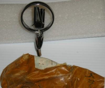 Hood Ornament (Perfect used)