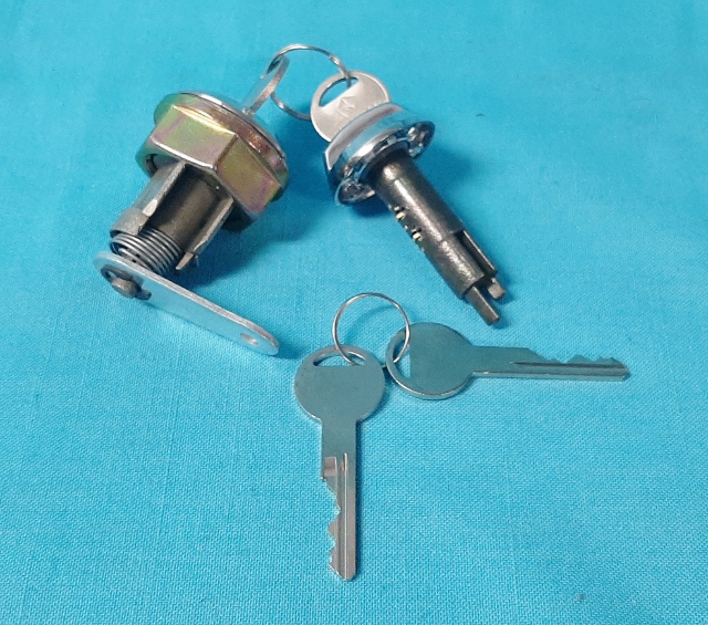 Glovebox & Trunk lock kit - with OEM keys