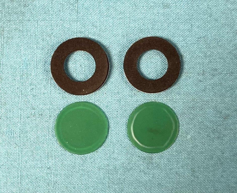 Turn Signal indicator Lenses (2) and gaskets - For Ralley  Gauge clusters.