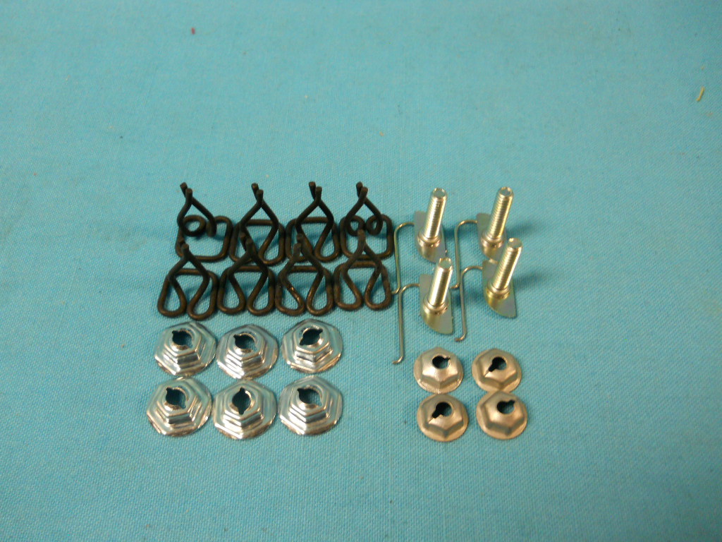 Vinyl Top Molding Clip Kit