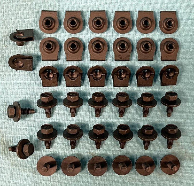 Front Valance bolt set