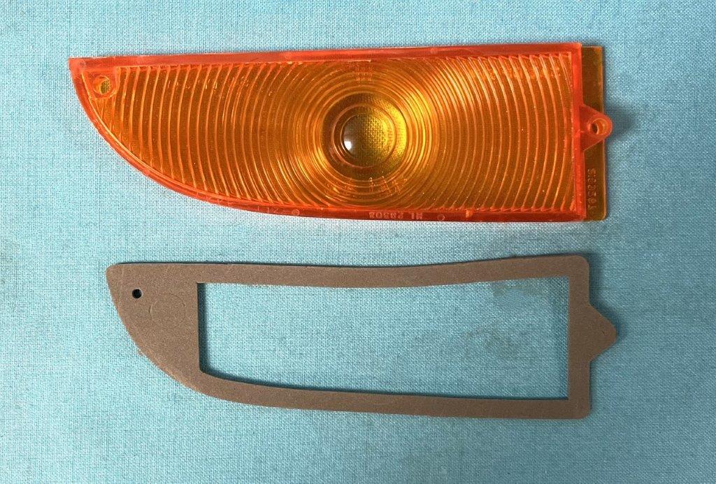 Front Drivers Parking Lens & Gasket
