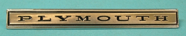 Signet-200 trunk "Plymouth" emblem