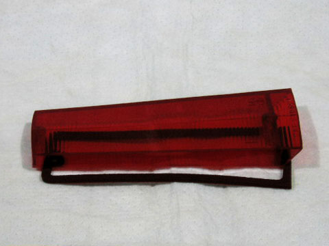 Top red taillight lens - Drivers side