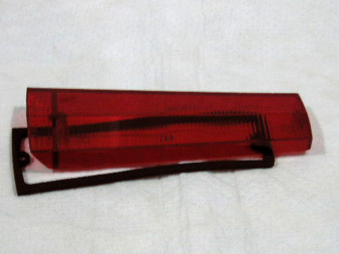 Top red taillight lens - Passenger side