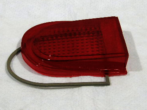 Drivers side Inner Tail light Lens (NO Chrome Trim on lens)
