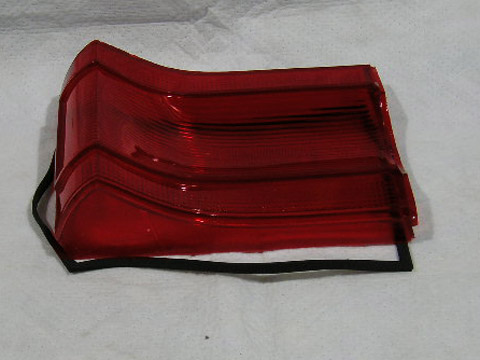 Drivers side Taillight lens (Belvedere I & II)