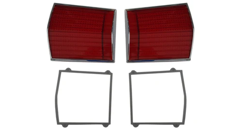 Drivers side Taillight Lens with Chrome mldg on lens