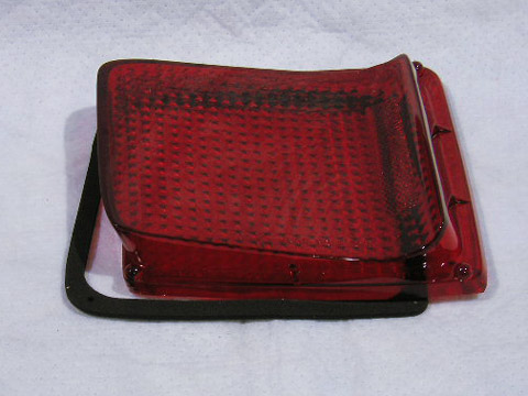 Passenger Taillight lens (Sport Satellite / GTX).