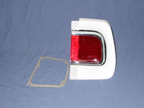 Taillight Lens - Passenger - w/Chrome piece - Discount exempt