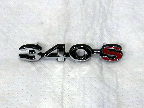 "340-S" nameplate on fenders