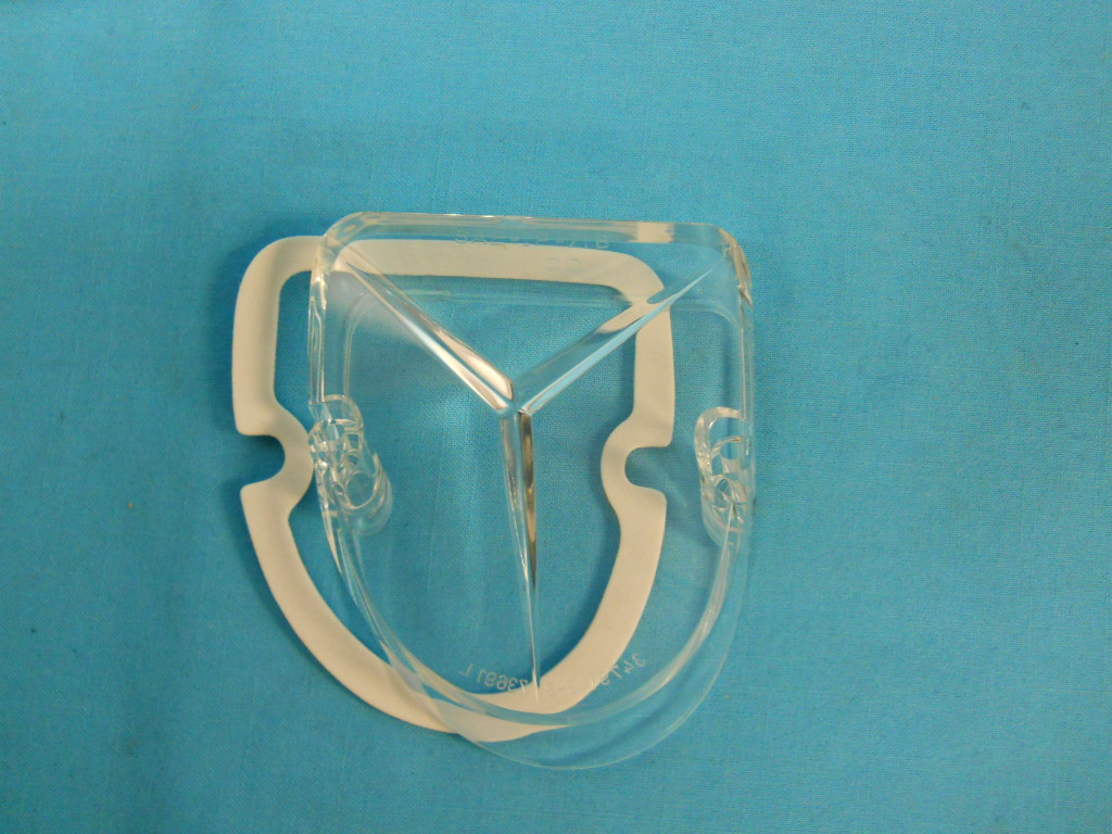 Drivers front parking lens and gasket - discount exemmpt