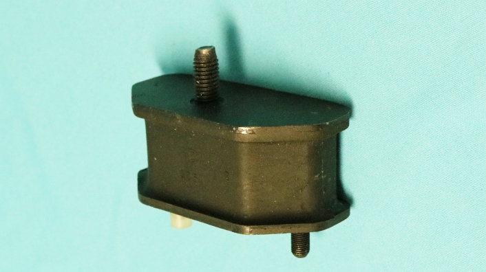 225 Slant-six - Passenger side engine mount.