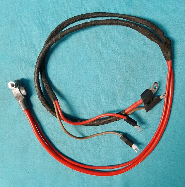 Positive Battery Cable Big Block V8 - 1 piece molded starter lug. Positive battery cable -  (Exact Reproduction Battery cable down to the smallest most intricate detail on the head. Not like others on the market, these cables are correct down to the bolt and nut on the head.)