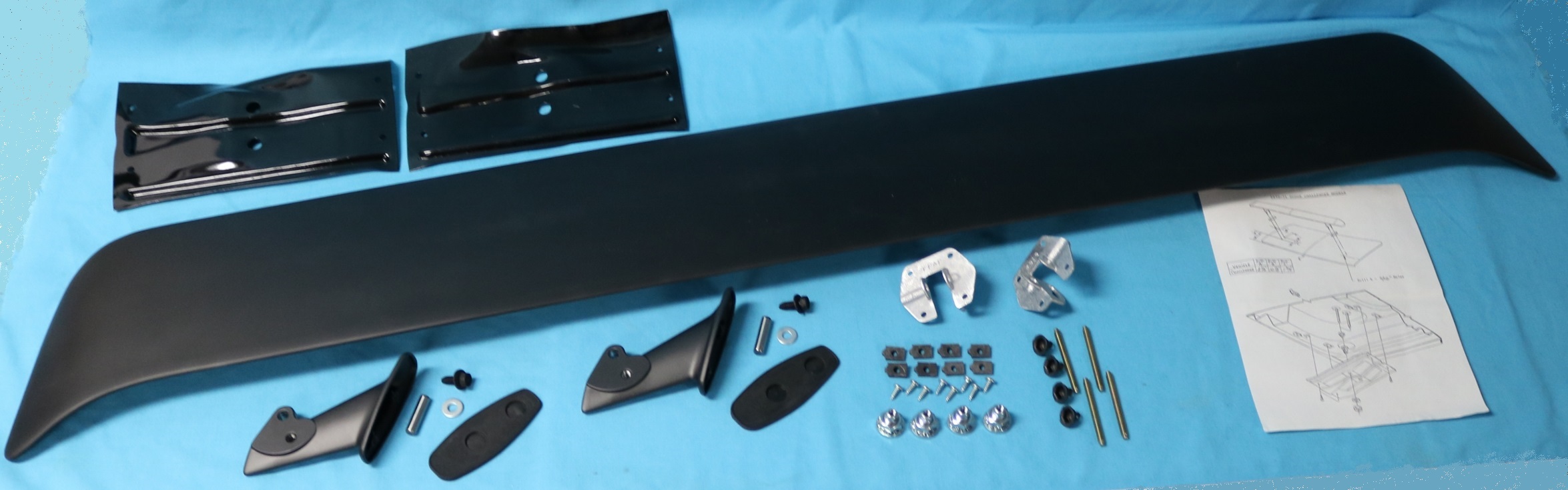 Complete rear wing spoiler - Reproduction