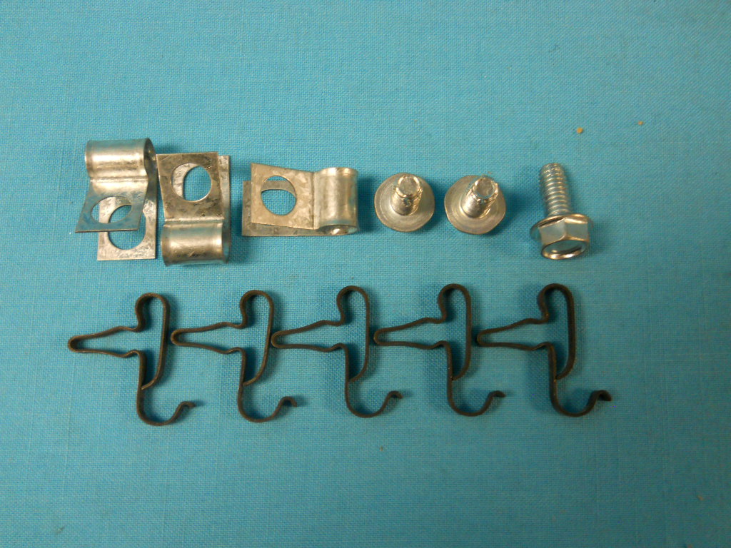 3/8" single fuel line clip set, 8 clips & 3 bolts