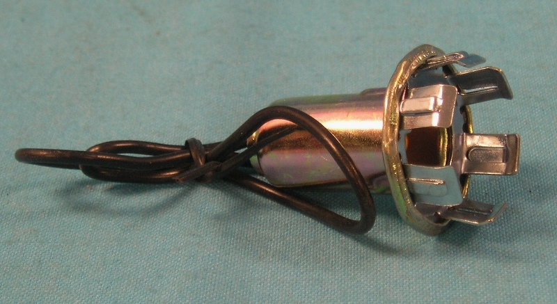 Single contact socket for lamps 67, 89, 93, 1003, 1073, 1141, 1156