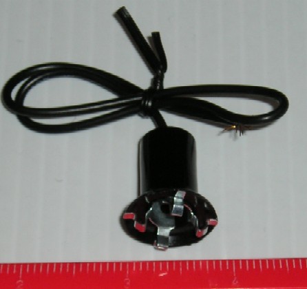 Single contact socket for lamps 53, 55, 57, 1985