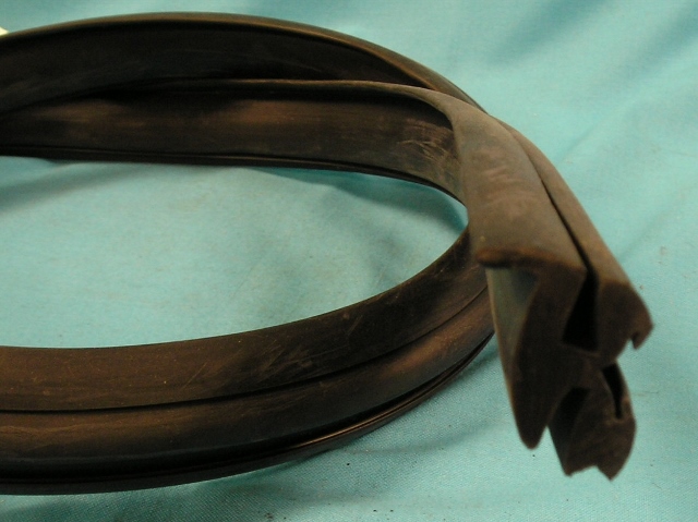 Dart – Bottom Seal – backglass (use with #GG-W45)