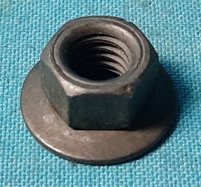 Free spinning washer nut 3/8-16