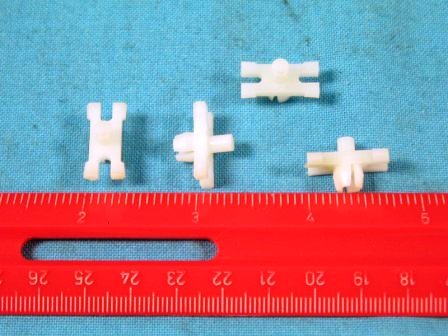 NYLON MOULDING FASTENER
