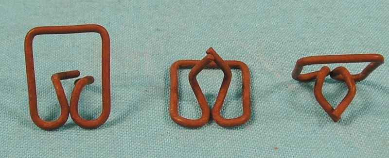 Wire molding clip