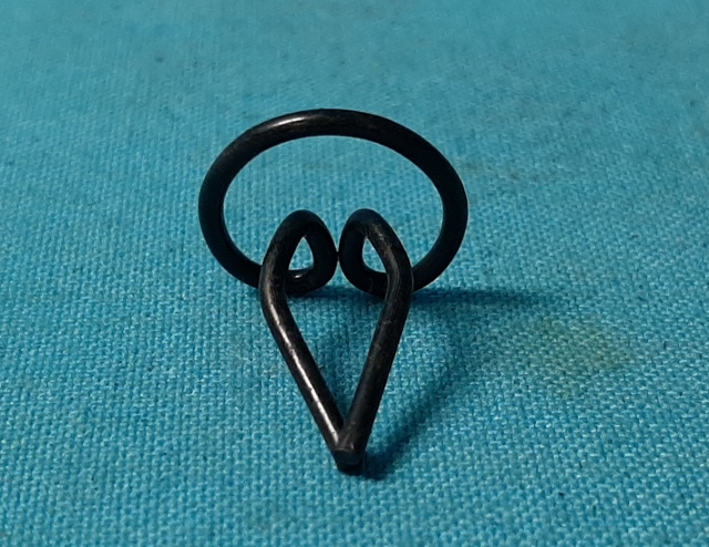 Wire Molding Clip - base is 3/4" - length is 7/8"