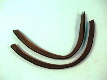 <b>Coupe</b> flocked window channel - lower side channel. <b>pair</b>