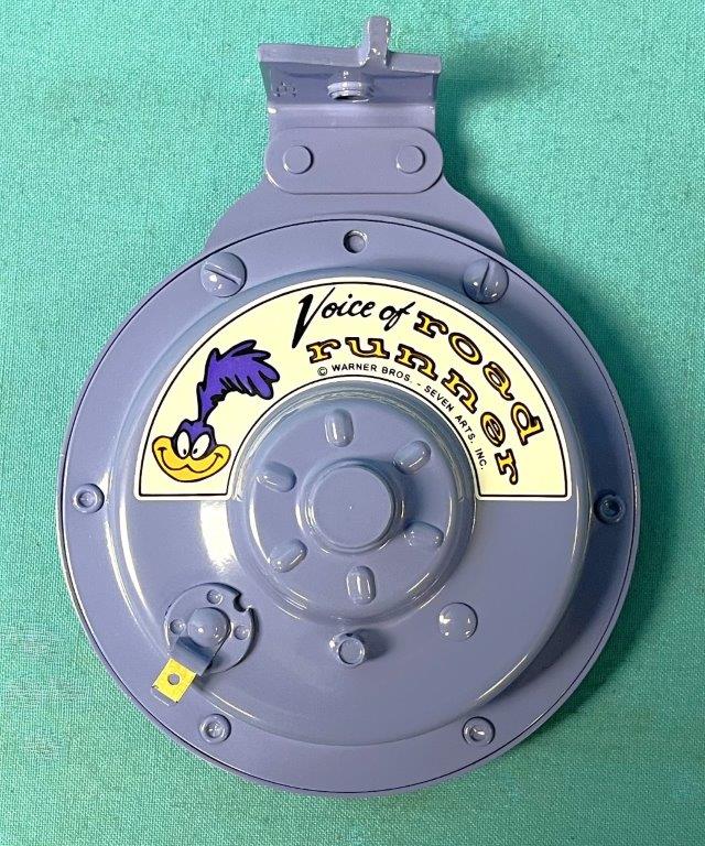 DISCLAIMER: - Purple Road Runner "Beep Beep" horn with short 1-1/2" bracket. "Voice of Road Runner" decal is attached. Due to their fragile nature this is a non returnable item. NOTE: These are very specific devices and require careful installation attention. THESE ARE NOT RETURNABLE! Layson's is not responsible for improper installation. Instructions will be provided.