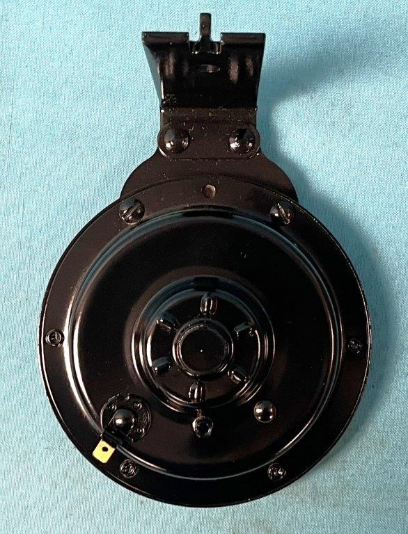 DISCLAIMER: Black Road Runner "Beep Beep" horn with 3-3/8" bracket. "   Voice of the road runner" decal is attached. NOTE: These are very specific devices and require careful installation attention. THESE ARE NOT RETURNABLE! Layson's is not responsible for improper installation. Instructions will be provided.   NOTE: Due to their fragile nature this is a non returnable item.