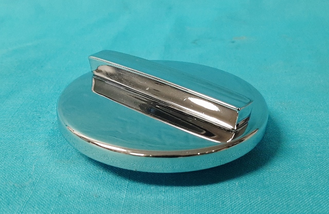 Standard Fuel Cap Chrome Version Straight Bar - non vented