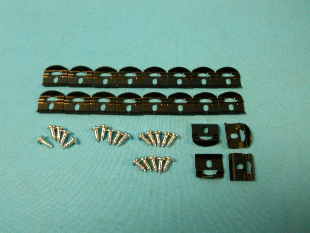 Rear Window Moulding Clips: 2dr hardtop cars. Also 65 Dart Hardtop

1968-70 Super Bee, Coronet, Road Runner, Satellite, GTX - 2dr-Hardtop (Coupe)