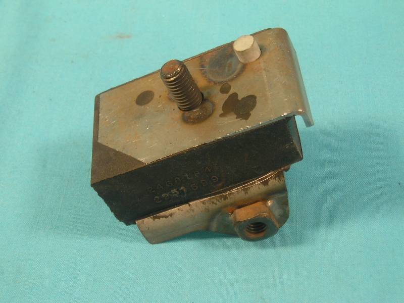 Engine Mount 426 Hemi - left side - aftermarket